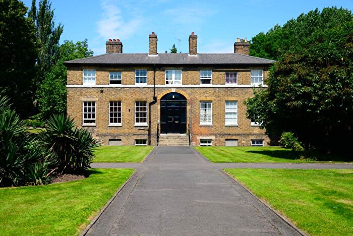 2 Bedroom Apartment To Rent In Connaught Mews, Woolwich, SE18