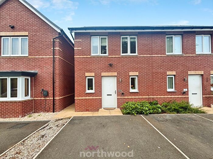 2 Bedroom Detached House For Sale In Viking Way, Doncaster, DN7