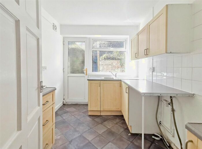 3 Bedroom End Of Terrace House For Sale In High Street, Porth, Rhondda Cynon Taf, CF39