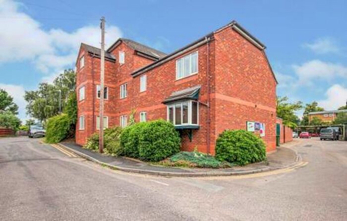 2 Bedroom Flat To Rent In Cornwall House, Cornwall Place, Leamington Spa, CV32