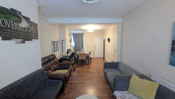3 Bedroom Terraced House To Rent In Belmont Road, Grays, RM17