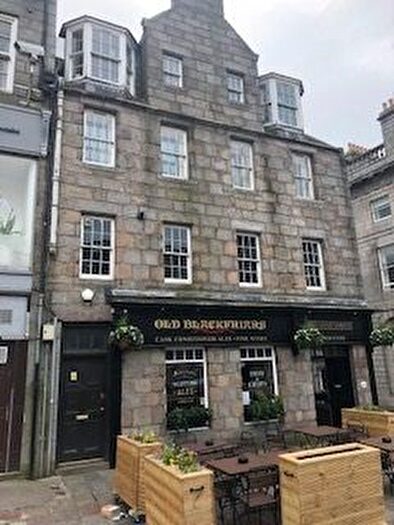 3 Bedroom Flat To Rent In Castle Street, City Centre, Aberdeen, AB11