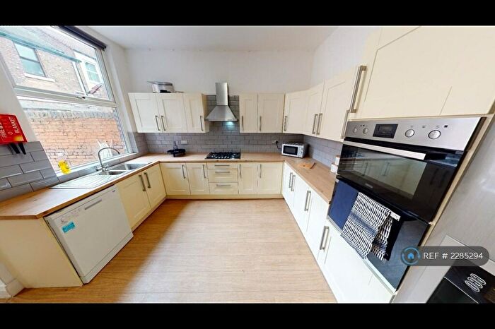 9 Bedroom Terraced House To Rent In Norwich Road, Liverpool, L15