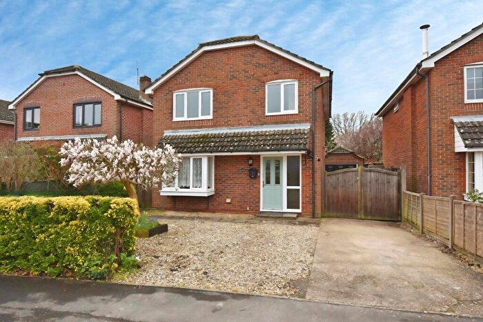 4 Bedroom Detached House For Sale In Penhale Gardens, Titchfield Common, Hampshire, PO14