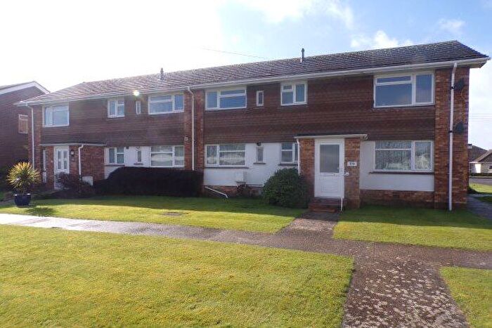 2 Bedroom Flat To Rent In Aspen Place, New Milton, BH25