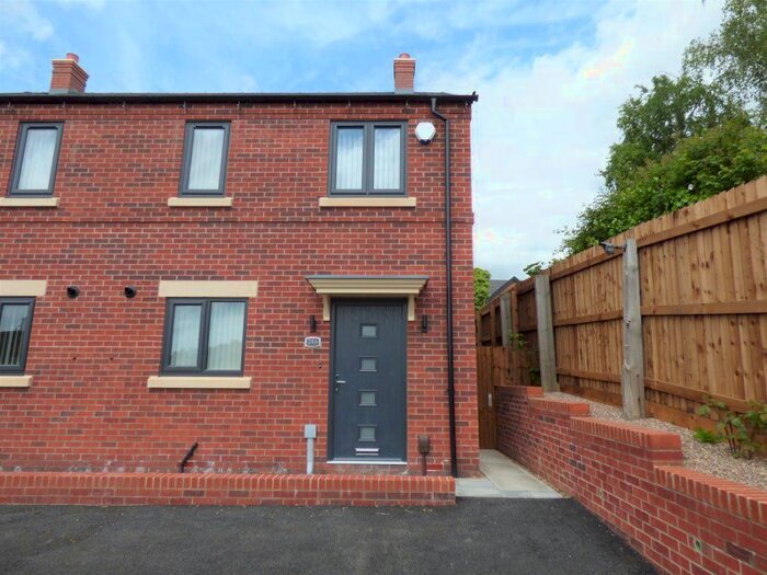 2 Bedroom Semi-Detached House To Rent In Little Hallam Hill, Ilkeston, DE7
