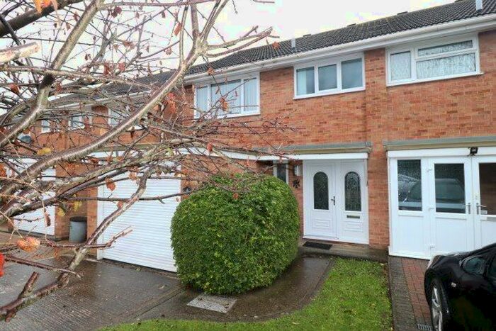 3 Bedroom Property To Rent In River Road, Brentwood CM14