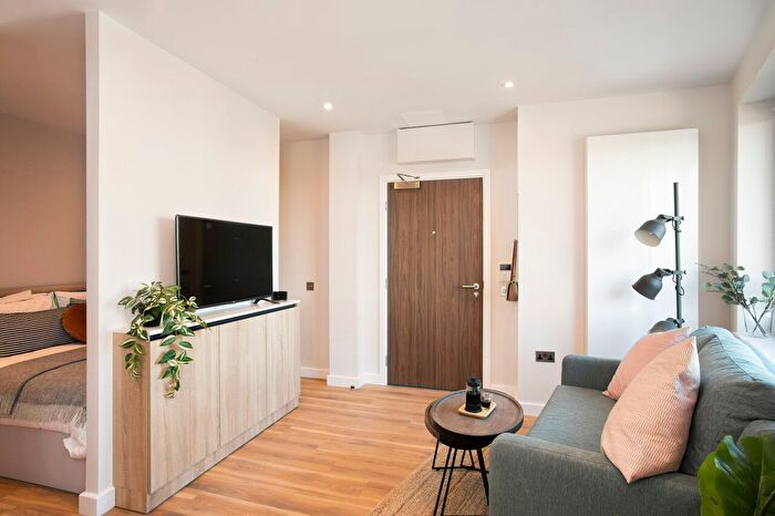 Studio To Rent In Enclave Croydon, CR0