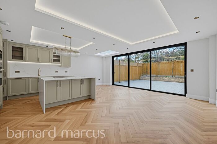 4 Bedroom Property To Rent In Winston Close, London, SW20