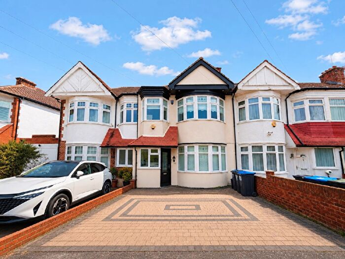 3 Bedroom Terraced House For Sale In Connaught Gardens, Palmers Green, London, N13