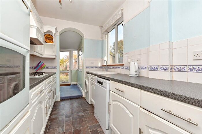 3 Bedroom Semi Detached House For Sale In Fairford Avenue, Croydon, Surrey, CR0