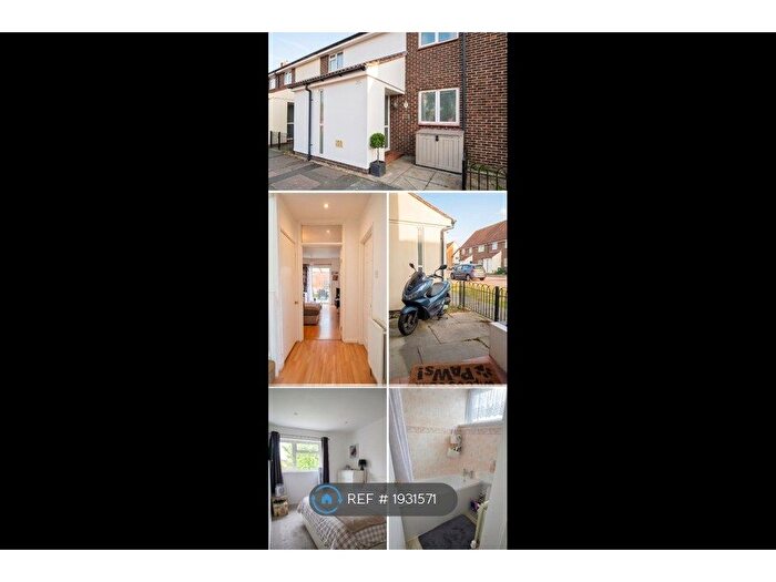 2 Bedroom Terraced House To Rent In Brabazon Avenue, Wallington, SM6