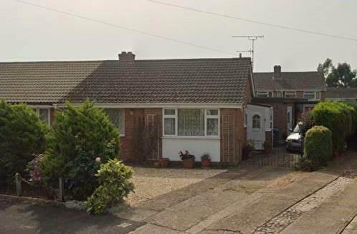 3 Bedroom Semi-Detached Bungalow To Rent In Blenheim Drive, Witney, OX28