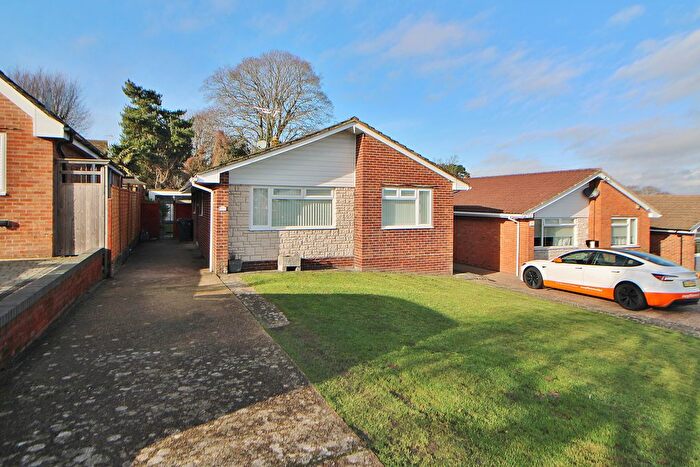 3 Bedroom Detached Bungalow For Sale In St Johns Avenue, Purbrook, PO7