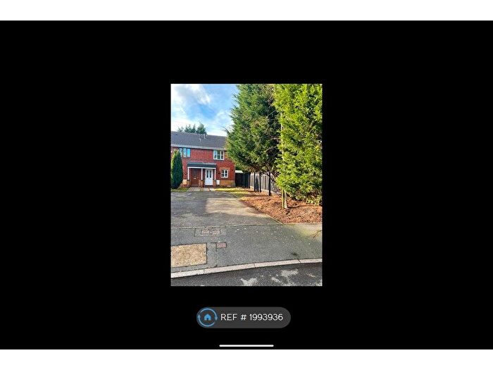 2 Bedroom Semi-Detached House To Rent In Kenilworth Crescent, Walsall, WS2