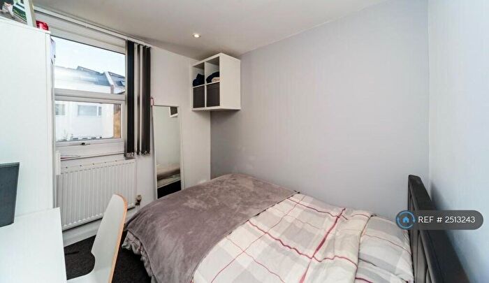 6 Bedroom Terraced House To Rent In Lewes Road, Brighton, BN2