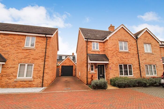 3 Bedroom Detached House To Rent In Elliott Green, Bedford, MK42