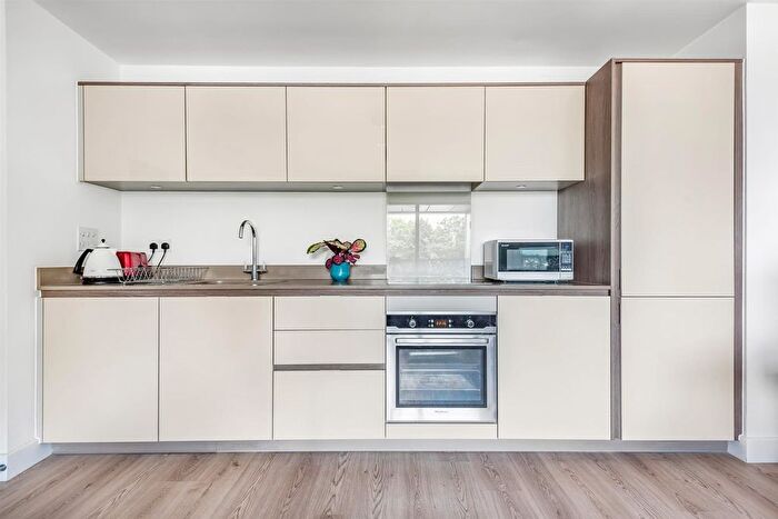 1 Bedroom Flat For Sale In London Road, Sevenoaks, TN13