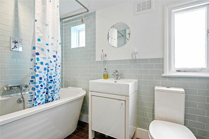 5 Bedroom Terraced House To Rent In Highbury Hill, London, N5