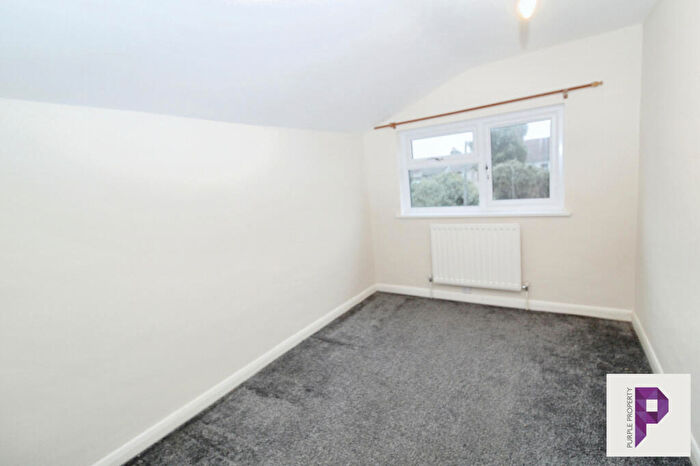 3 Bedroom Terraced House For Sale In Livingstone Road, Gillingham, Kent, ME7