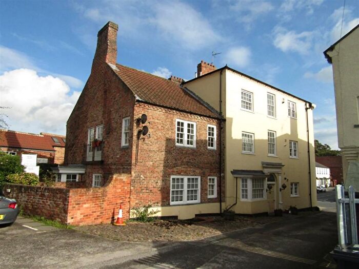 1 Bedroom Flat For Sale In Horsefair, Boroughbridge, York, YO51