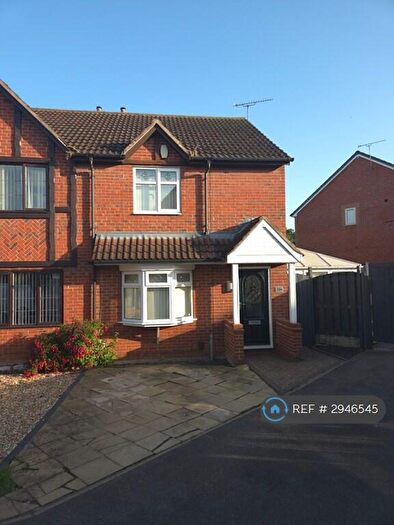 3 Bedroom Semi-Detached House To Rent In Arlott Way, Doncaster, DN12