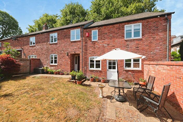 4 Bedroom Link Detached House For Sale In St Marys Close, Osgathorpe, Loughborough, LE12