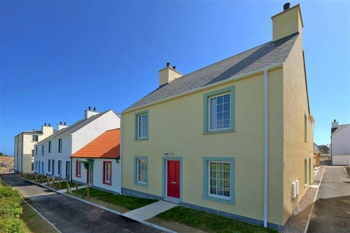 2 Bedroom Flat To Rent In Quarryline Street, AB39