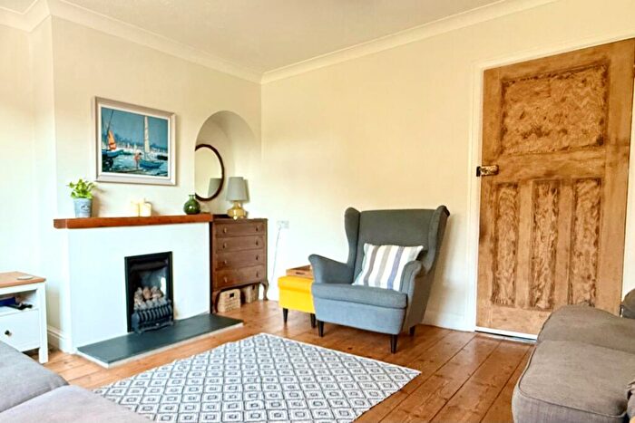 3 Bedroom House For Sale In Alan Road, Padstow, PL28