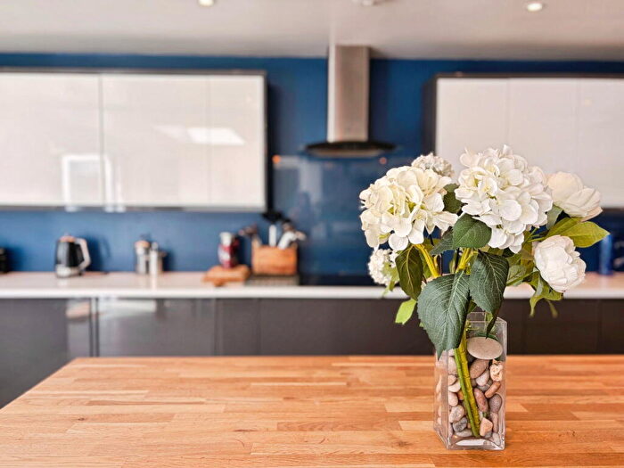 5 Bedroom Semi-Detached Bungalow For Sale In Wells Road, Bristol, BS14