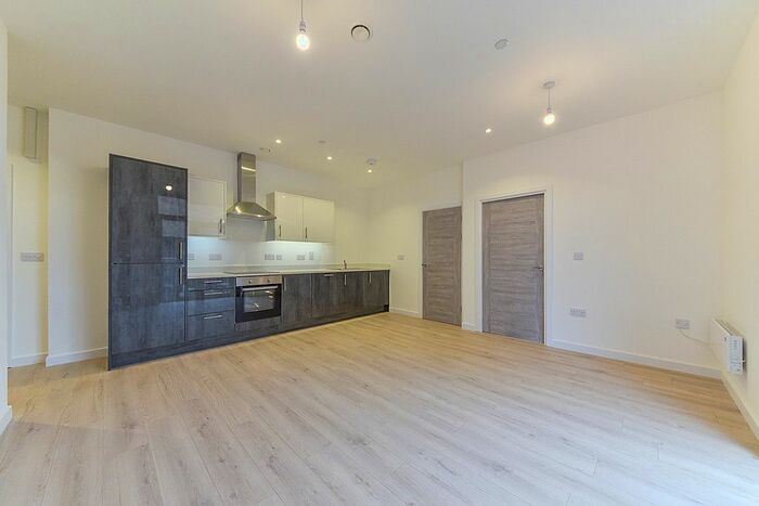 2 Bedroom Flat To Rent In Bayard Plaza, Peterborough, PE1