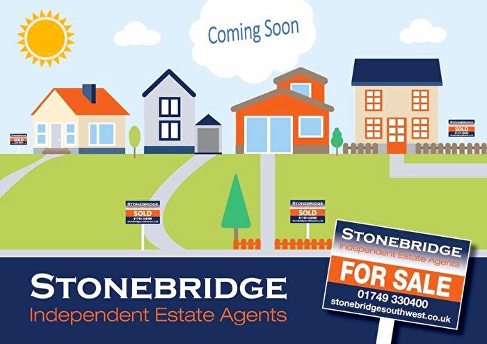 4 Bedroom Semi-Detached House For Sale In Compton Road, Shepton Mallet, BA4
