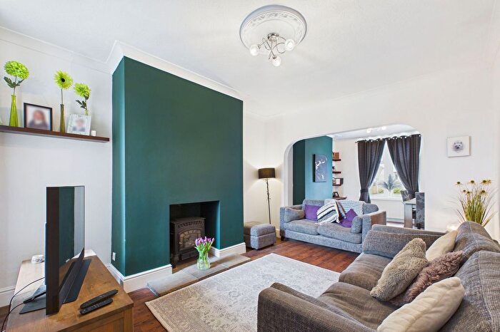 4 Bedroom End Terrace House For Sale In Main Road, Seaton, CA14