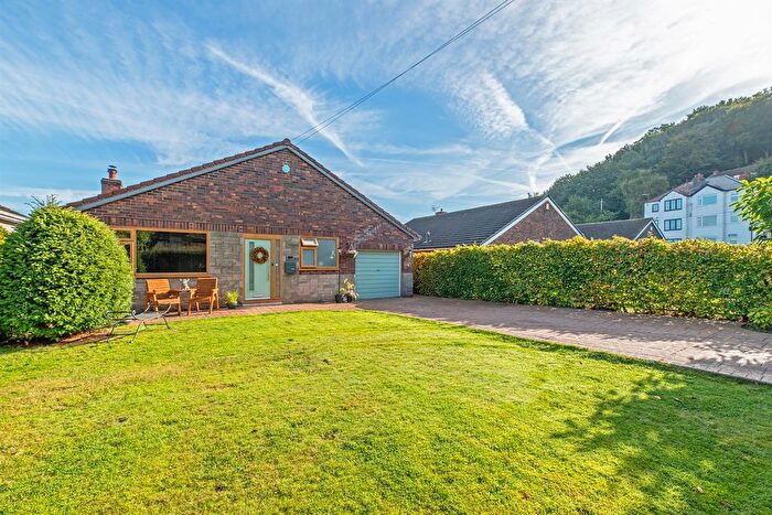 3 Bedroom Detached Bungalow For Sale In Portland Place, Helsby, Frodsham, WA6