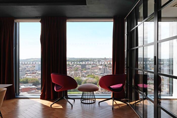 1 Bedroom Flat To Rent In Castle Street, Bristol, BS2