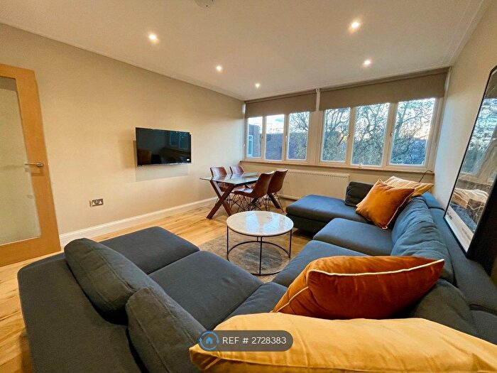 4 Bedroom Maisonette To Rent In Carey Gardens, London, SW8