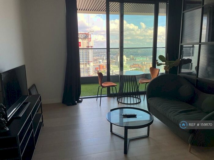 Studio To Rent In Hobart Building, London, E14