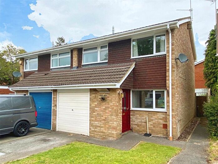 3 Bedroom House For Sale In Jerrymoor Hill, Finchampstead, Wokingham, RG40