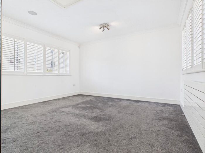 4 Bedroom House To Rent In Rivermead, St. Marys Island, ME4