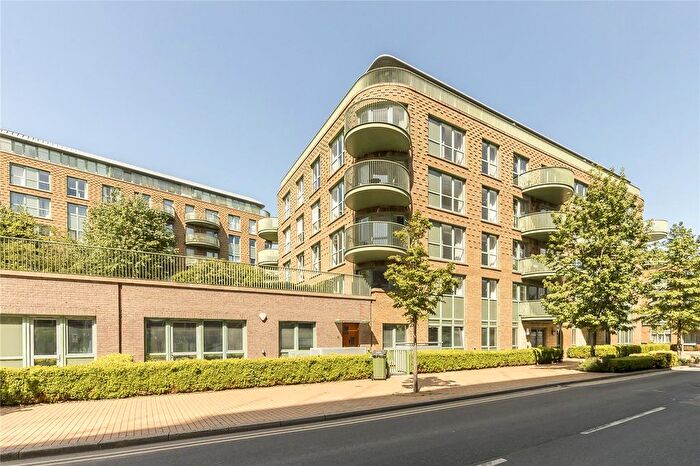 1 Bedroom Flat To Rent In Tudway Road, Kidbrooke, London, SE3