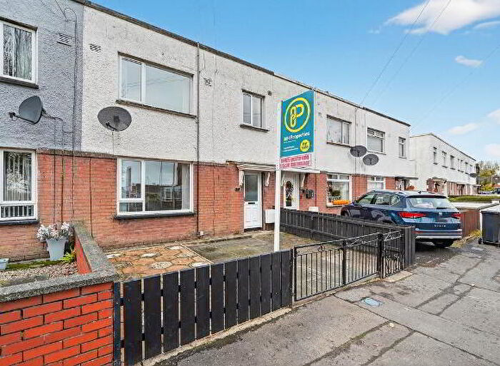 3 Bedroom Mid Terraced House For Sale In Kings Drive, Newtownabbey, BT37