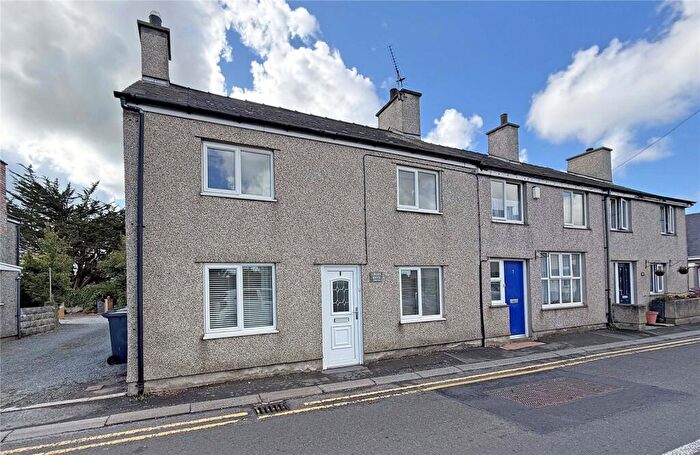 3 Bedroom End Of Terrace House For Sale In Brynsiencyn, Llanfairpwll, Isle Of Anglesey, LL61