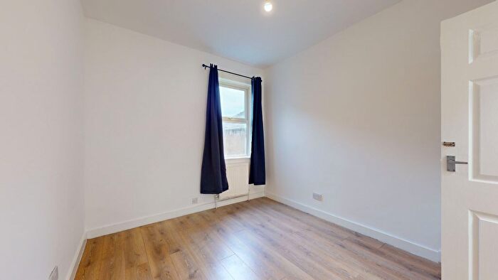 Studio To Rent In Sangley Road, London, SE6