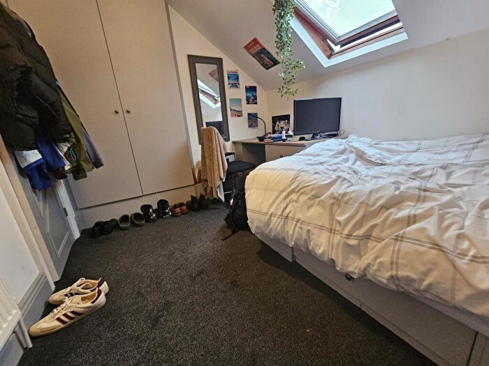 6 Bedroom House To Rent In Ebberston Terrace, Leeds, LS6