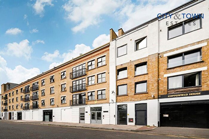 2 Bedroom Penthouse To Rent In Copperfield Road, London, E3
