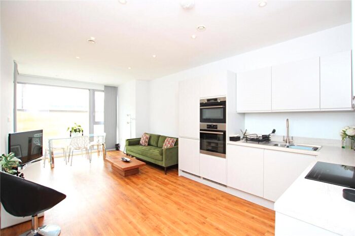 1 Bedroom Flat To Rent In Brighton Road, Worthing, West Sussex, BN11