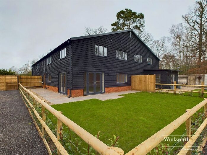 3 Bedroom Detached House To Rent In New Mill Road, Finchampstead, Wokingham, Berkshire, RG40