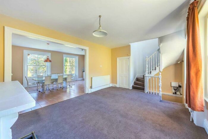 3 Bedroom Duplex To Rent In Brecknock Road, Tufnell Park, N19