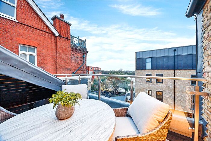 2 Bedroom Flat To Rent In Palace Wharf, Rainville Road, London, W6