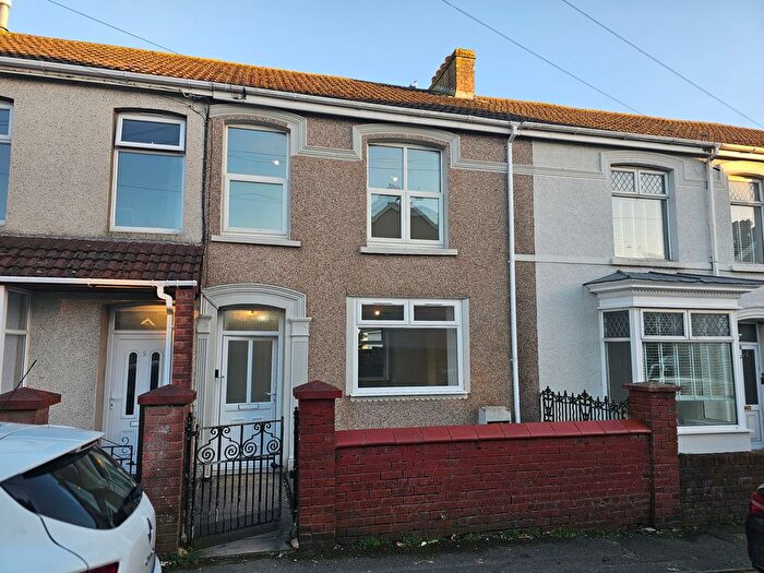 3 Bedroom Terraced House To Rent In Penallt Road, Llanelli, SA15